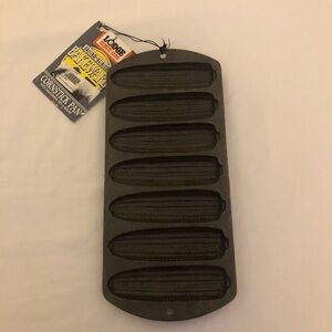 Lodge Cast Iron Cornstick Pan; Vintage;Never Used; Pre-Seasoned; Heavy